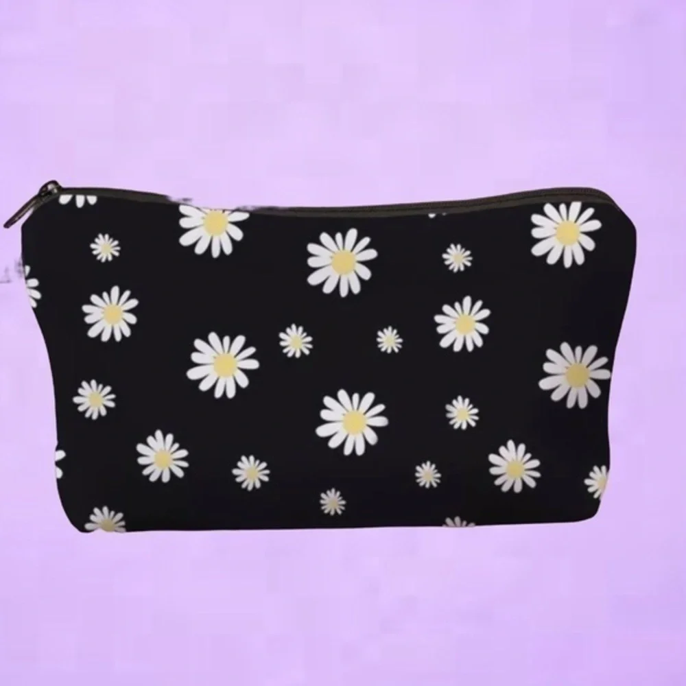 Daisy print makeup bag zip top lined
